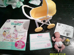 NEW Zuru 5 Surprise My Mini Baby figures HARD TO FIND YELLOW STROLLER CARRIAGE