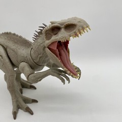 Mattel HNT63 Jurassic World Dino Trackers Camouflage ‘N Battle Indominus Rex