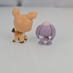 Littlest Pet Shop (LPS) Pack of 10 Pets Carry Case 90382 Bobble Head Toy 874 875
