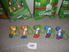 5) 2″ DIFFERENT COLORS YOSHI BackPack Buddies Clip Keychain Super Mario