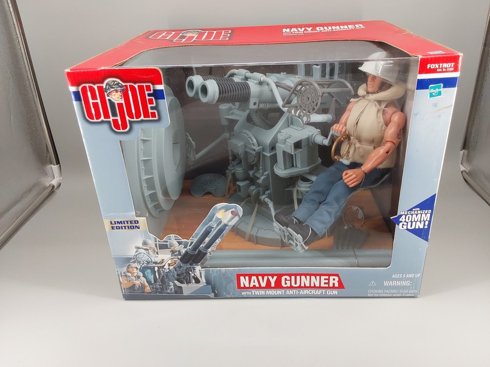 GI Joe Navy Gunner w/ 40mm Twin Mount Anti-Aircraft Hasbro 2000