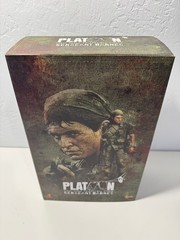 Hot Toys MMS141 Platoon 1/6th Scale Sergeant Bob Barnes Tom Berenger 12 Inch 1:6