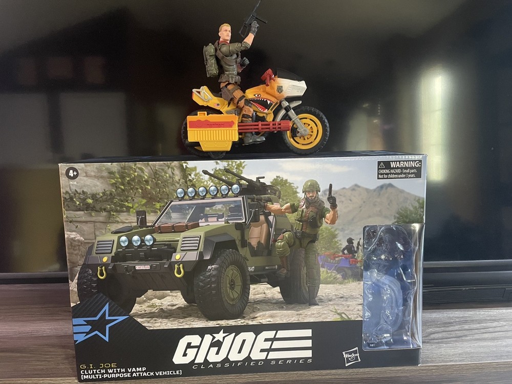 Gi Joe Classified #112 VAMP Vehicle Only – NO Clutch Figure – Plus free Duke