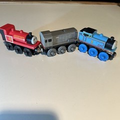 Lot Of 3: 1998 Learning Curve Britt Allcroft Wooden Railway Thomas Train Set