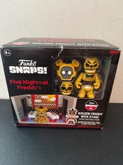 Funko Five Nights At Freddy’s Snap: Playset – Stage With Freddy box damaged