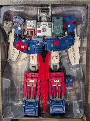 Transformers SDCC Titans Return Fortress Maximus complete Hasbro 2016