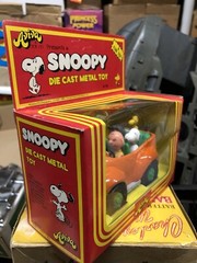 Aviva Toys Peanuts Snoopy’s Family Car diecast new old stock case fresh