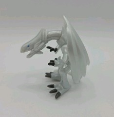 Yu-Gi-Oh! Kazuki Takahashi 1996 Mini Action Figure Blue Eyes White Dragon W/Card