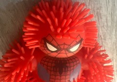 Marvel 24922 Ultimate Spiderman Mega Googly Squishy Toy