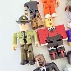 R0BL0X Toys Action Figures Lot Of 10 Figures Police Astronaut Superhero
