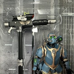 JOYTOY Warhammer 40K 1:18th Astra Militarum Kappic Eagles Tempestus Scion 1