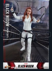 Hot Toys BLACK WIDOW WHITE Snow Suit 1:6 Figure Scarlett Johansson MMS601 New!