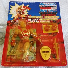 1985 MATTEL MOTU MASTERS OF THE UNIVERSE MULTIPLE LANGUANGE THUNDER PUNCH HE-MAN