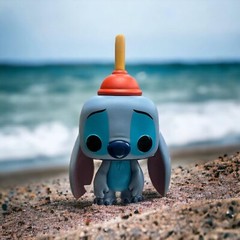 Funko Pop Disney’s Lilo & Stitch – Stitch with Plunger Figure w/ Protector