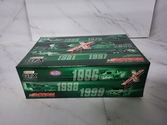 John Force Castrol 30 Years 2005 Mustang Funny Car 1:24 NHRA Action Racing NEW