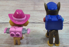 Spin Master Paw Patrol Action Figures Skye Chase Lot of 2 Dogs Pink Blue 2.5″ 3″