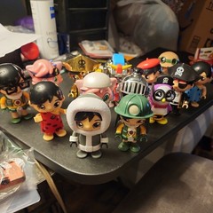 Bonkers Toy Co., LLC Ryan’s World Lost Various characters lot of 14 – pre-owned.