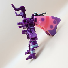 INVADING INSECT V WORLD (Vintage LH Toys) Rainbow MOTH Knock-off Transformers KO