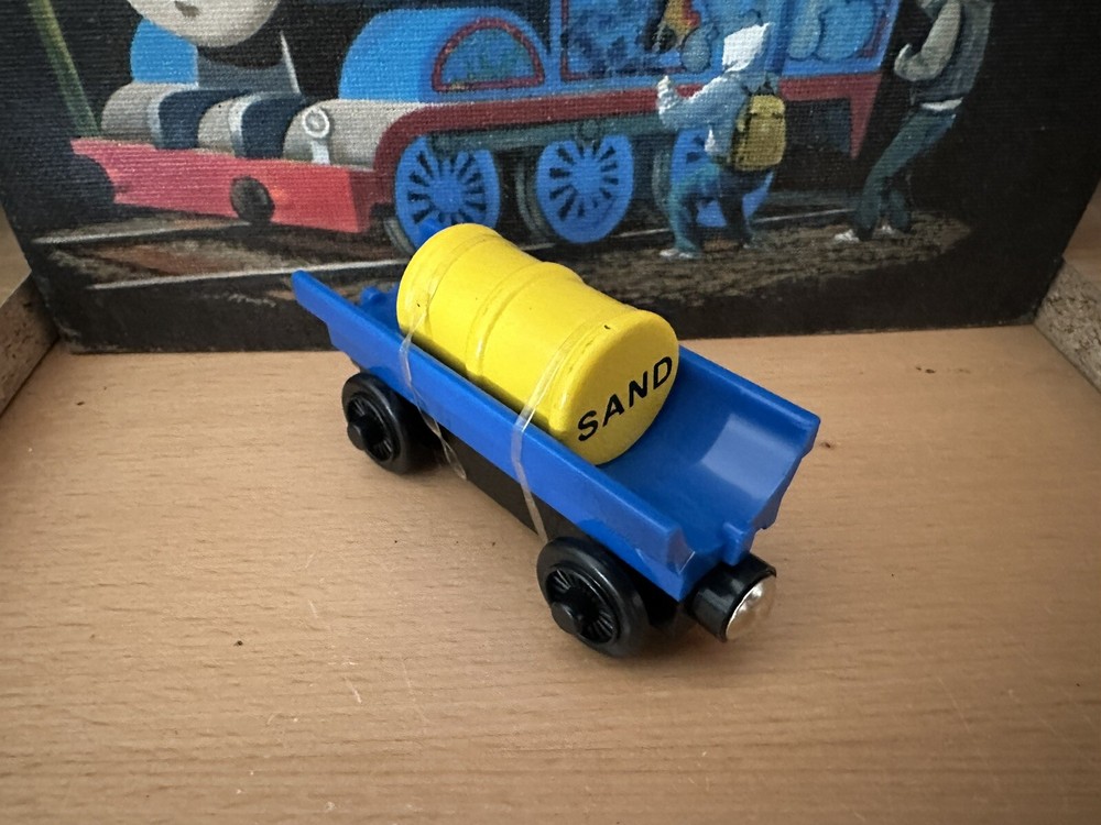 Learning Curve Wooden Thomas Train Blue Barrel Car & RARE Sand Barrel! New! HTF!