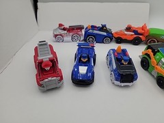 Paw Patrol True Metal Neon Rescue /Vehicles Diecast Lot Of 5