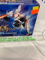 NIB Trendmasters, Inc.1997 LOST IN SPACE Eagle One Bubble Fighter #08334