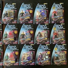 139 Playmates Star Trek TNG TOS DS9 Voyager First Contact Figures MOC Unpunched