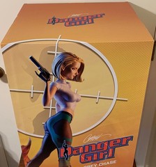 SIDESHOW EXCLUSIVE ABBEY CHASE Premium Figure Danger Girl Campbell 350/500 UM