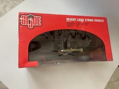 G.I. Joe 1/6 DESERT LIGHT STRIKE VEHICLE & Exclusive Soldier Chenowth Dune Buggy