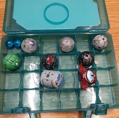 Bakugan Lot Of 8 Battle Brawlers Plus Carry Case Snapzoid Hylash Trap More!