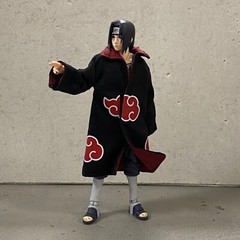 PB-R-ITA: 1/12 scale Akatsuki fabric robe for Bandai SHF Itachi Action Figure