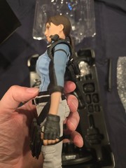 Hot Toys VGM11 Resident Evil 5 Jill Valentine BSAA Figure