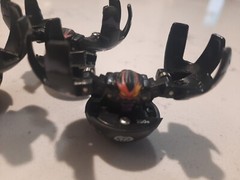 3 Bakugan Battle Brawlers B1 Darkus Fear Ripper Two 300G And One 250G