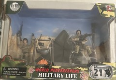 World Peacekeepers Military Life Soldier Set 1:18 Articulated w/ Tent Rifle