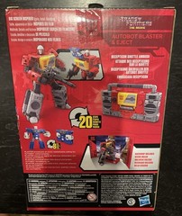 Hasbro Transformers Studio Series Autobot Blaster and Eject 86-25