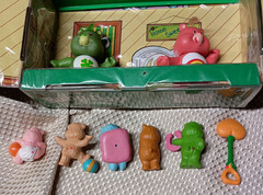Lot (12) Care Bears 1980s Era Vintage 3.5″/2.5″ Plastic Dolls w Collector’s Case