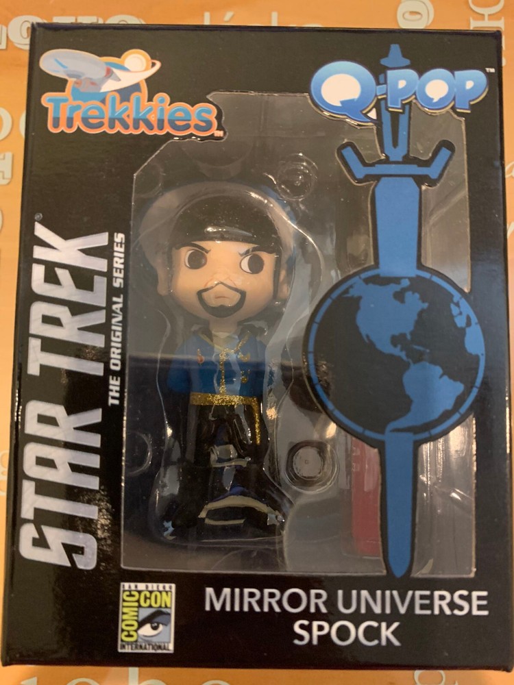 *BOX OPEN* Star Trek: Trekkies San Diego Comic Con Mirror Q-Pop Action Figure