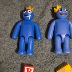 Rainbow Friends Plastic Action Figure Set Lot w/ Blocks & Accessories