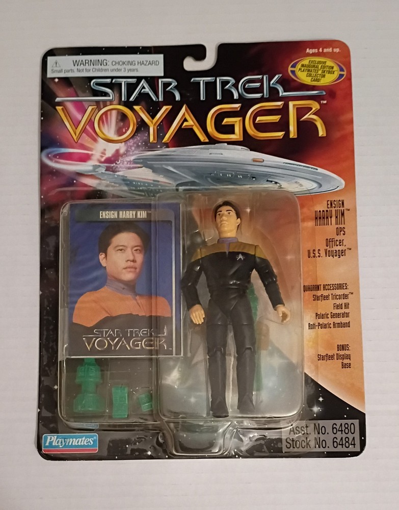 Star Trek Voyager Ensign Harry Kim 5″ Action Figure Playmates 1995 NEW on card