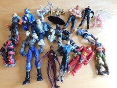 Action Figures DC Comics/Hasbro/Marvel/Mattel/Other Lot Mixed (17 Figures)