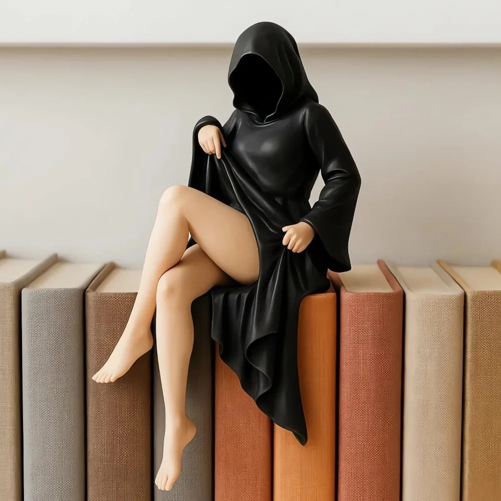 3D Mysterious Statue Gothic Black Robe Queen Action Figure Bookshelf Sculpture