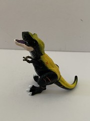 Zuru 5 Surprise Dino Strike Series 4 Jurassic T-REX
