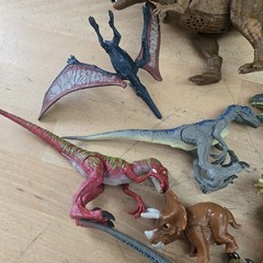 Jurassic World Dinosaurs LOT OF 15 TOTAL DINOS 3 FIGURES See photos