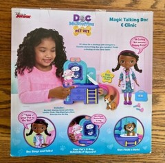 Disney Junior Doc McStuffins Magic Talking Doc & Clinic NEW Sealed 2015 RARE