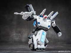 DX9 Toys D18 Devetive G1 Transformers Prowl Masterpiece Scale MISB US Seller