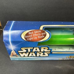 2002 Star Wars Attack of the Clones MISB Green Electronic Jedi Lightsaber Hasbro