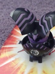 Bakugan Battle Brawlers B1 Darkus Falconeer – 250G