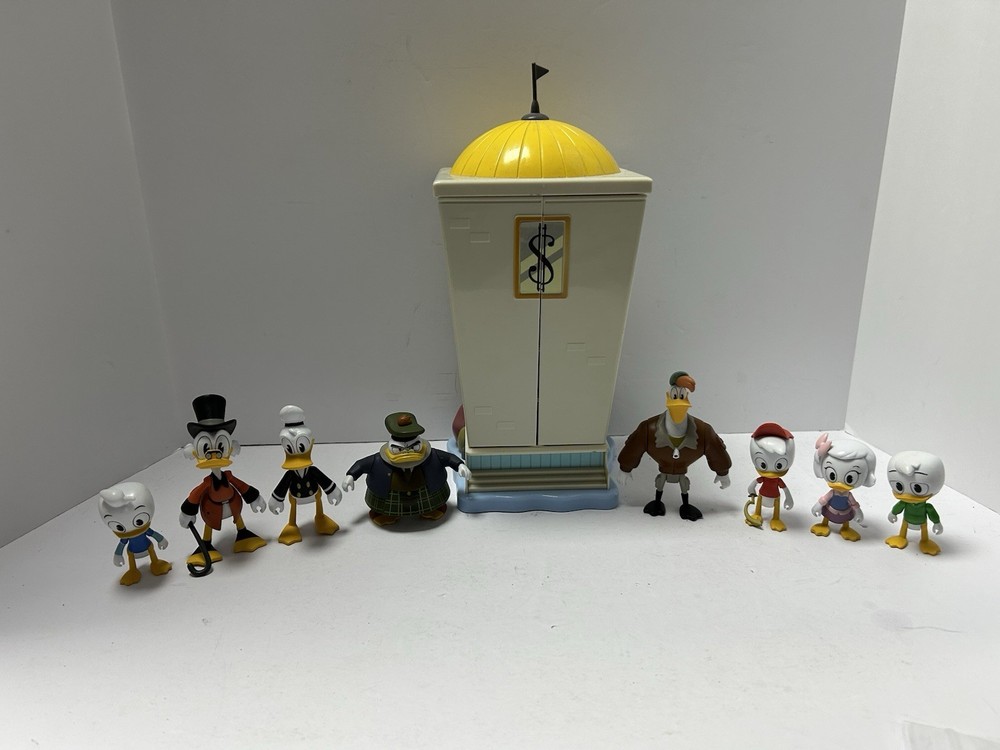 2017 DuckTales Vault Launchpad Glomgold Webby Louie Scrooge Figure Toy Lot