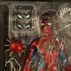 Hot Toys “Spider-Man” Spider-Man (Spider Armor – MK IV Suit) – New Sealed