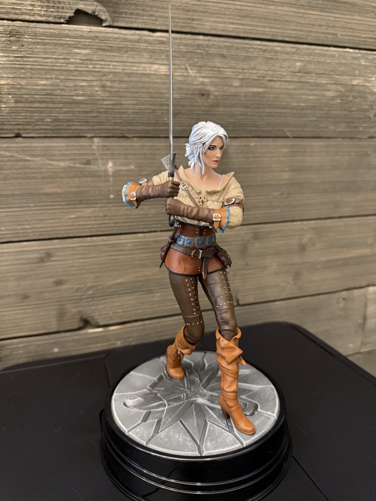 The Witcher 3 Wild Hunt Cirilla Dark Horse Ciri Figure NO BOX