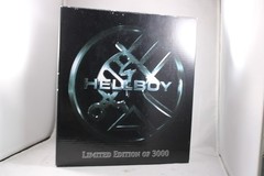 Mezco Toyz Hellboy Action Figure 2004 Limited Edition Of 3000 – Revolution